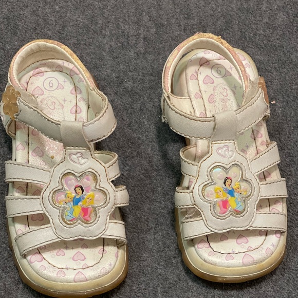 Disney princess sandals - Picture 3 of 10